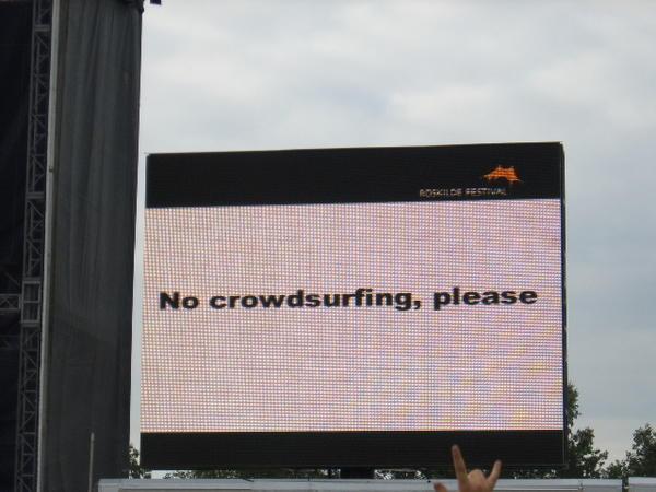 no crowd surfing
