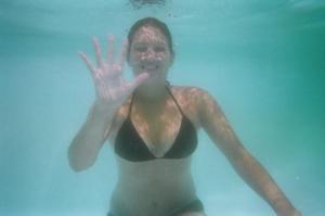 Amy under water