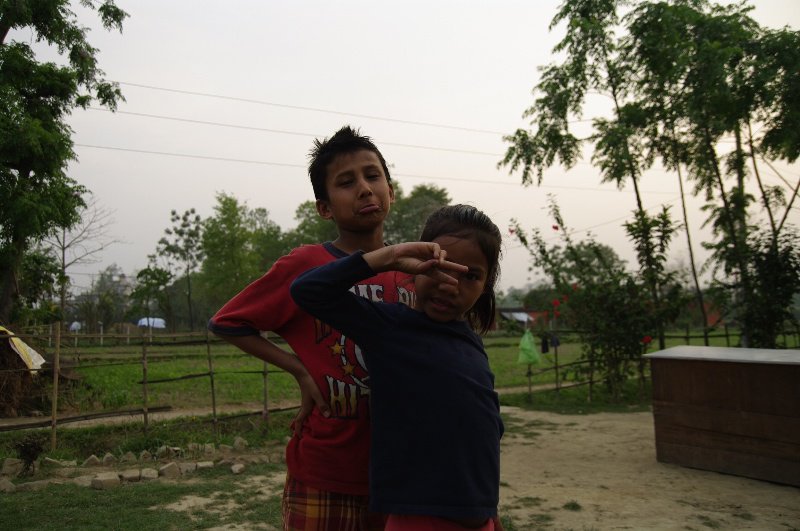 Rahul und Ashika posen für die Kamera