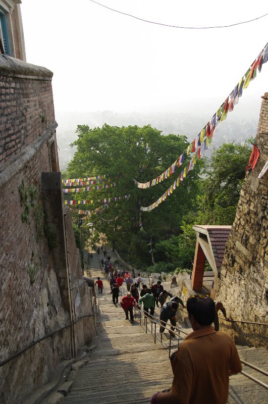 Aufstieg nach Swayambhunath 
