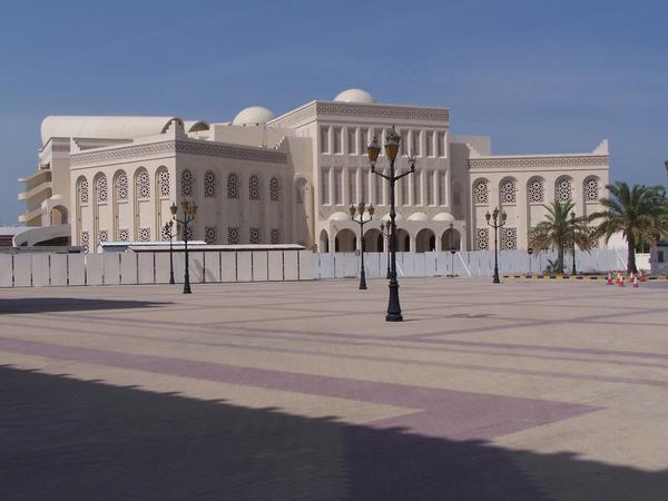 Building Next to the Grand Mosque
