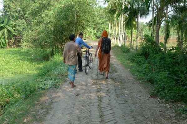 Getting to the middle of nowhere - Hariat, Khulna