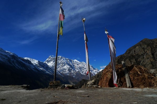 Nepal - Annapurna Circuit Trek - Blue Skies