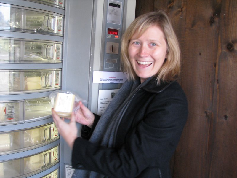Raclette cheese for 2 - from a vending machine!