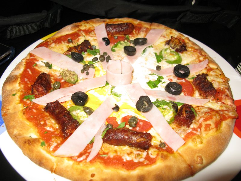 Tunisian Pizza