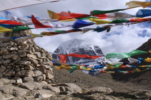 Parayer Flags and Kailash