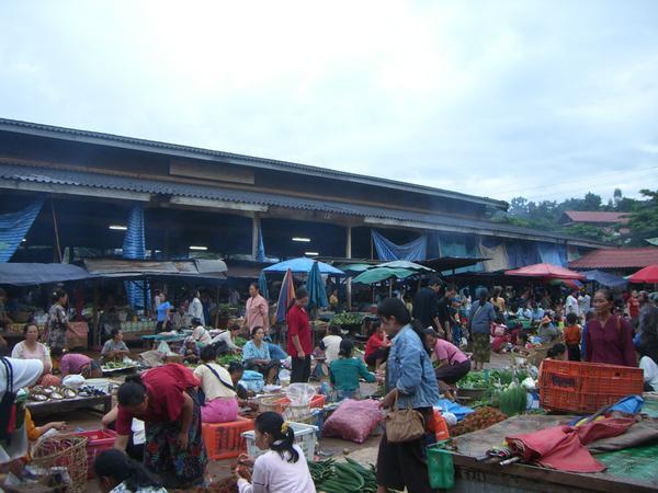 Huay Xai Market