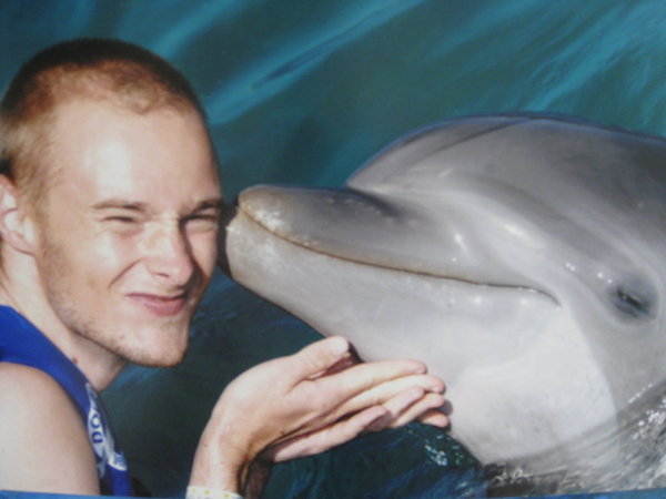 Et aegte delfin-kys!