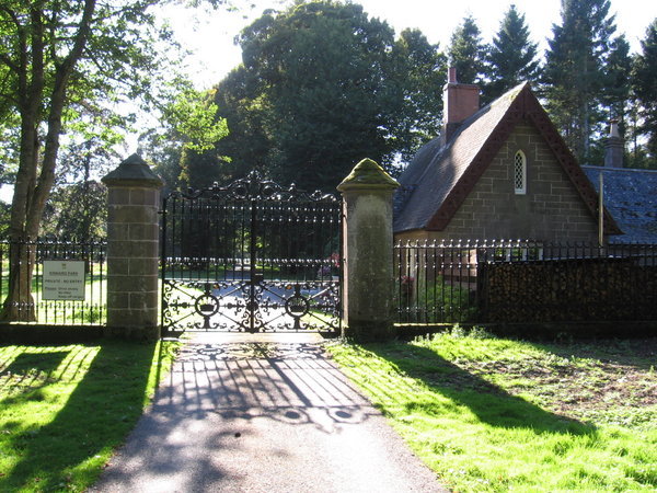 The Gates at the House of Kinnard