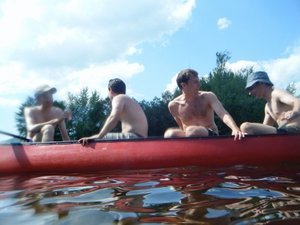 4 dudes in a canoe