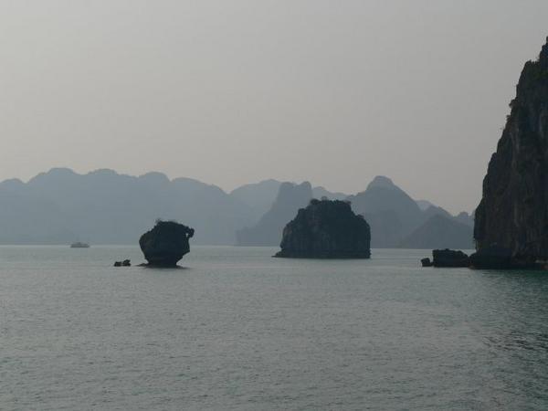Rock formations, Halong Bay