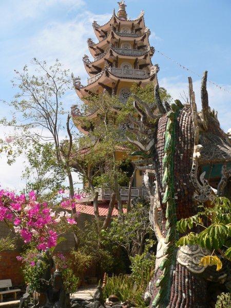 Dragon & 5 Storey Pagoda
