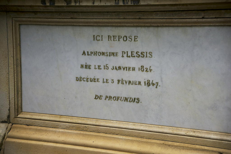 Grave of Alphonsine Plessis