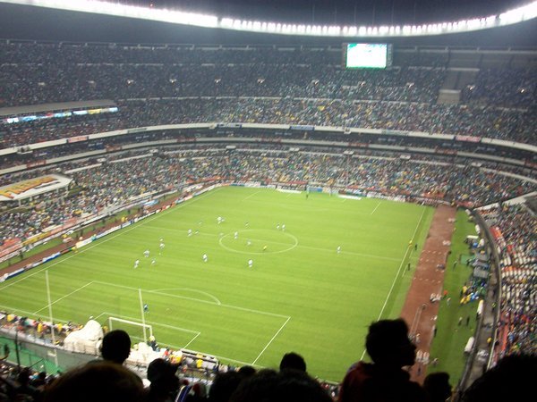 90,000 Screaming Mexicans