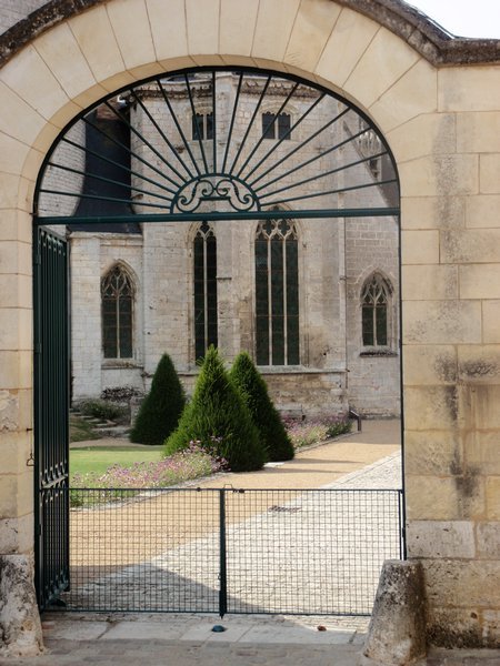 Gateway Chateaudun
