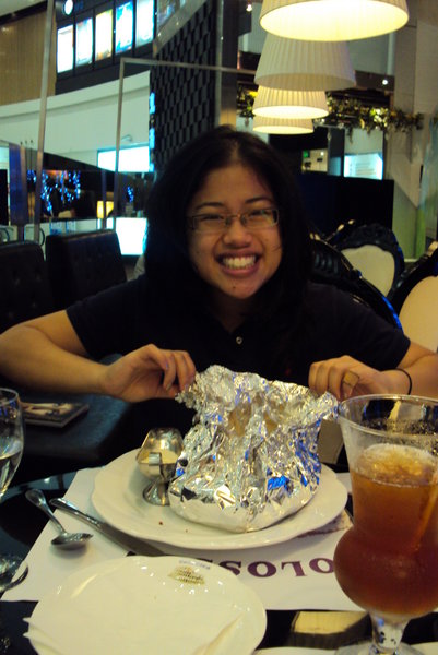 Jess and her foil-wrapped mediterannean seafood pasta!  