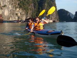 Kayaking Ha Long bay