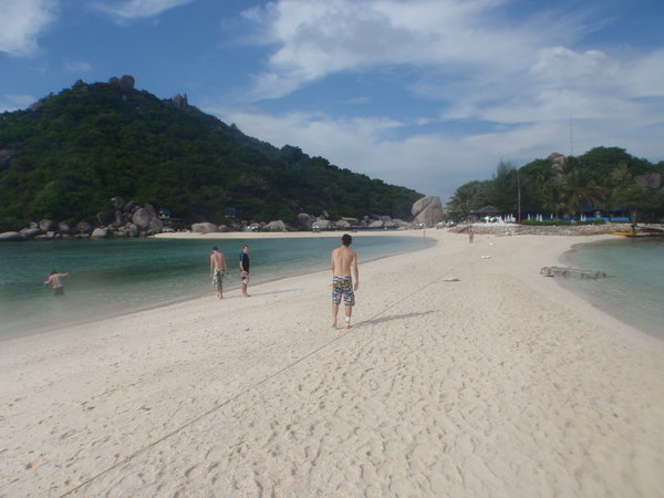 Cool island off the North west of Kho Tao.