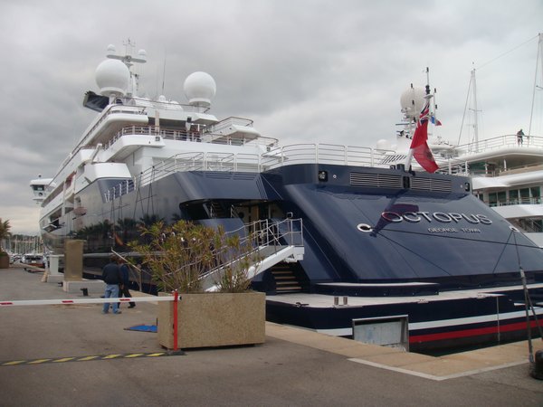 Octopus - Largest private Yacht in the world