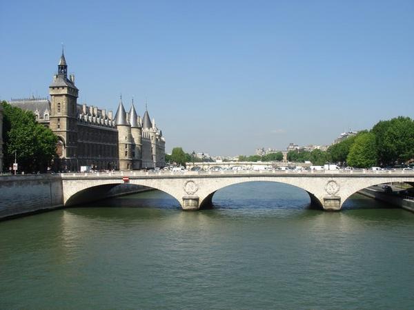 Pont Neuf and Conciergerie