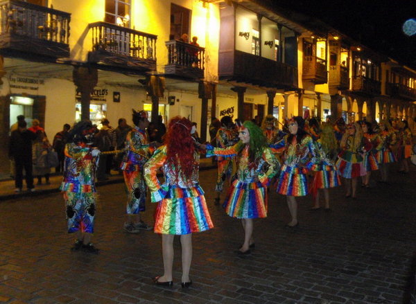 Cuzco - evening fiesta