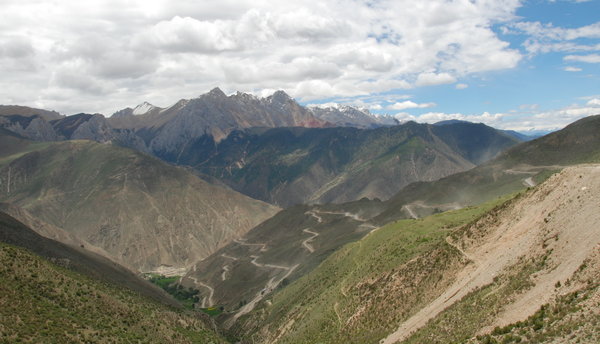 a few of the 72 switchbacks on the way up the Zar Gama pass (4618m) 