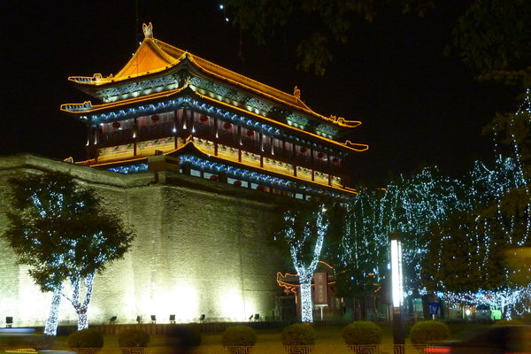 Xian - city walls and watchtower at night