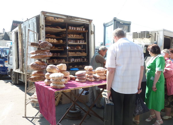 Vladivostok market selling real bread