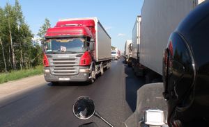 there's lots more trucks on the road as we head towrads the Volga