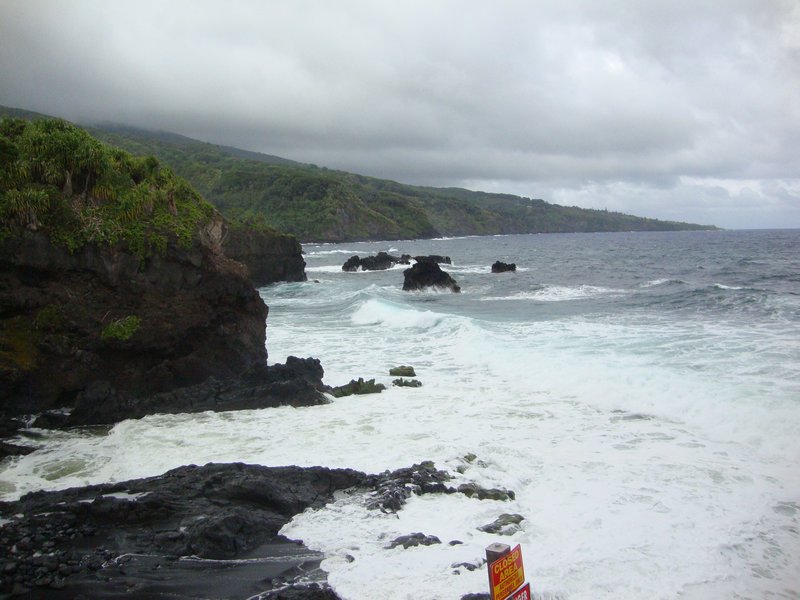 view of sea at Ohe'o Gulch