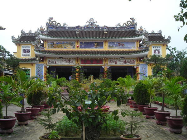 Un des nombreux temples de la ville