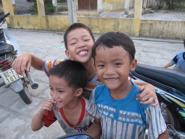 Kids in Hoi An