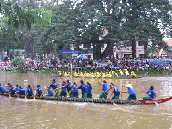 Boat Race in Siem Reap