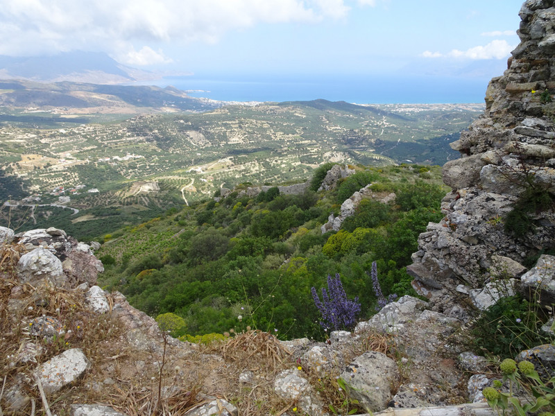 Polyrinnia view north to Kissamos