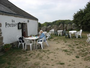 Creperie with megaliths