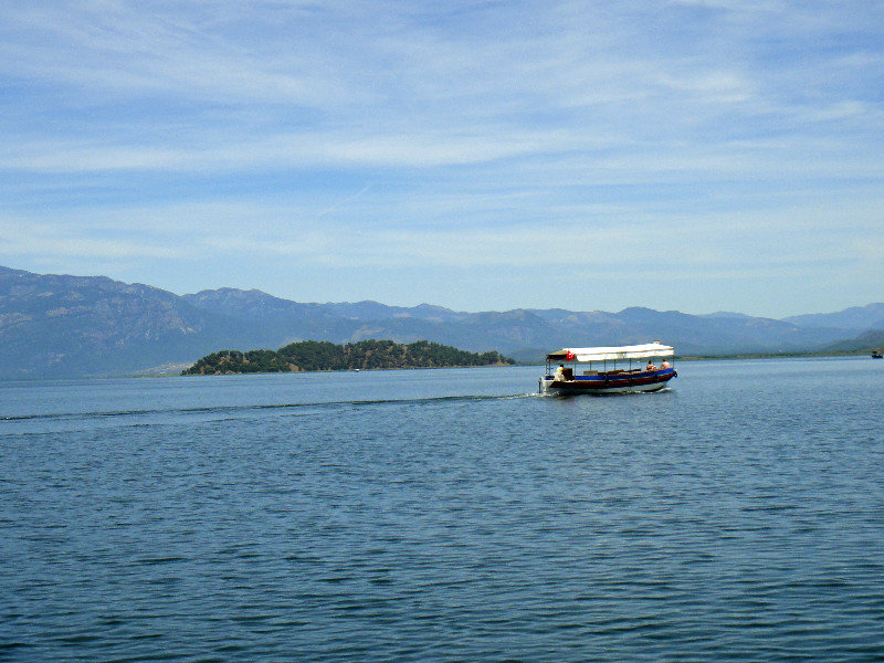 Cruising on Koyceigz Lake