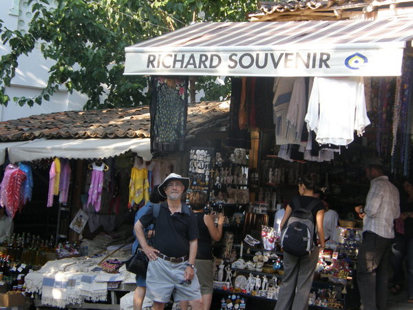 Richard's Souvenir Shop