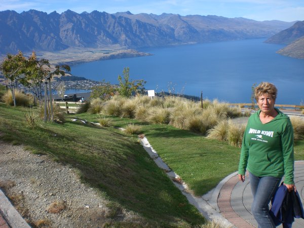 From the mountains to Lake Wakatipu
