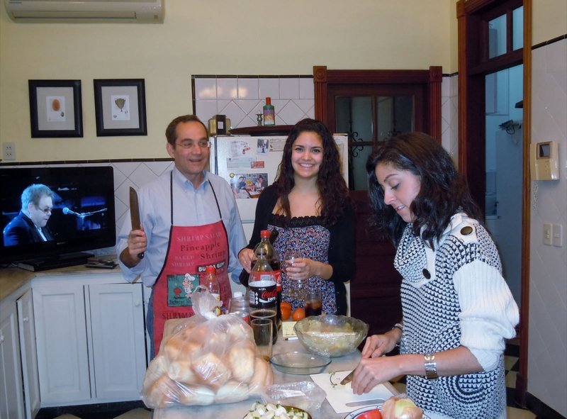 Cooking in the kitchen with Martin and Karelli