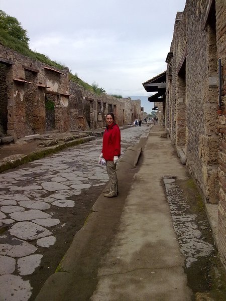 Amel on the high street - Pompeii
