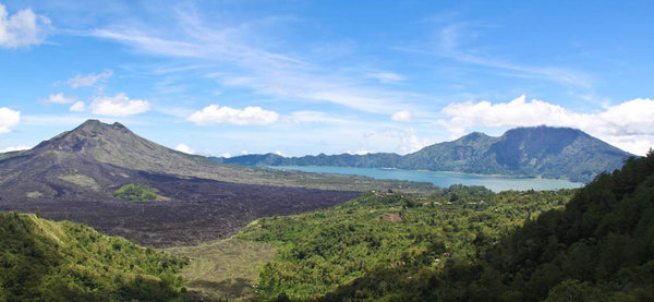 Bali - Volcano lake