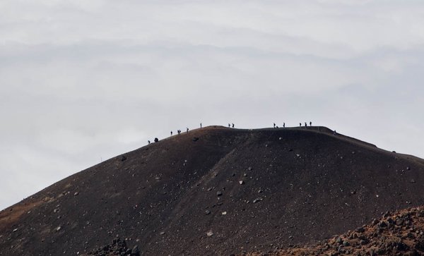 Hikers on top of Red Crater