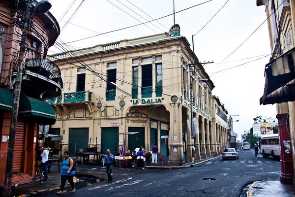 San Salvador street