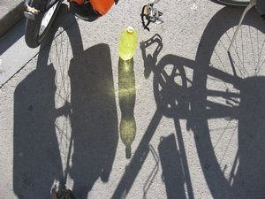 Schattenrad mit Wasserflasche