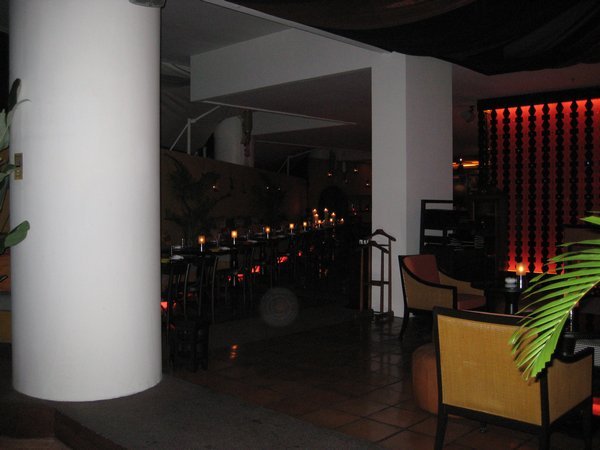 Pool side bar, Lebua