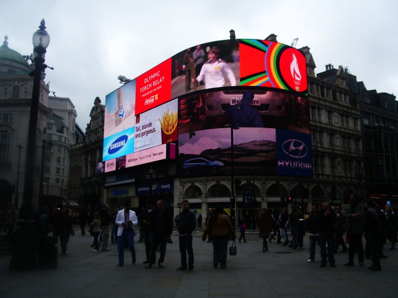 Famous Picadilly Circus Area