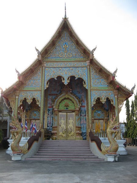 Un exemple de facade de temple Thai