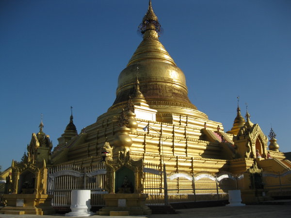 Stupa Kuthodaw