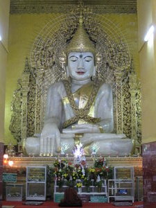 Bouddha de marbre
