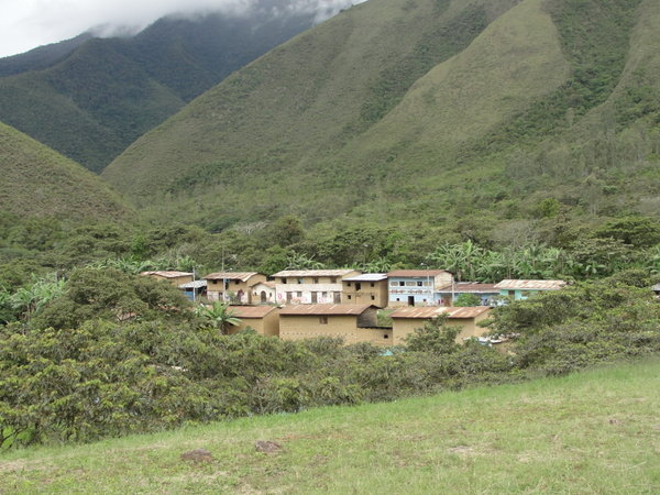 Village au milieu de la foret tropicale